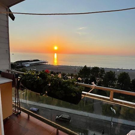 Apartment Irma Rustaveli 57 Batumi Eksteriør billede