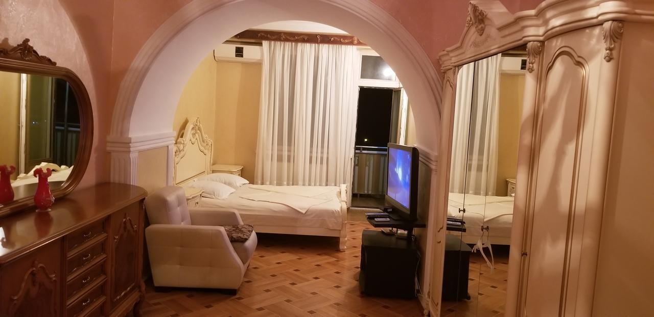Apartment Irma Rustaveli 57 Batumi Eksteriør billede
